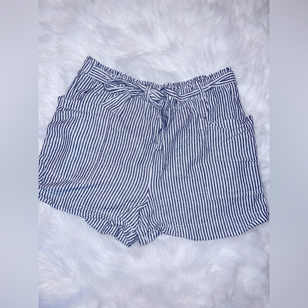 Striped Blue and White Women's Seersucker Linen Shorts